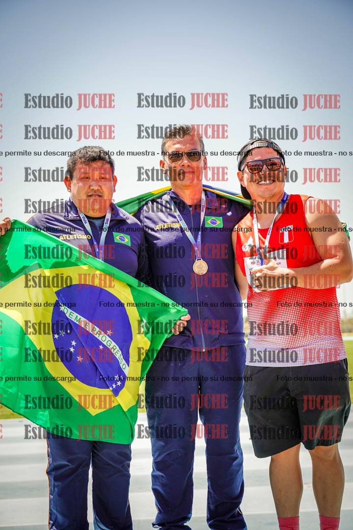 Fotos de algunos podios y extras del torneo