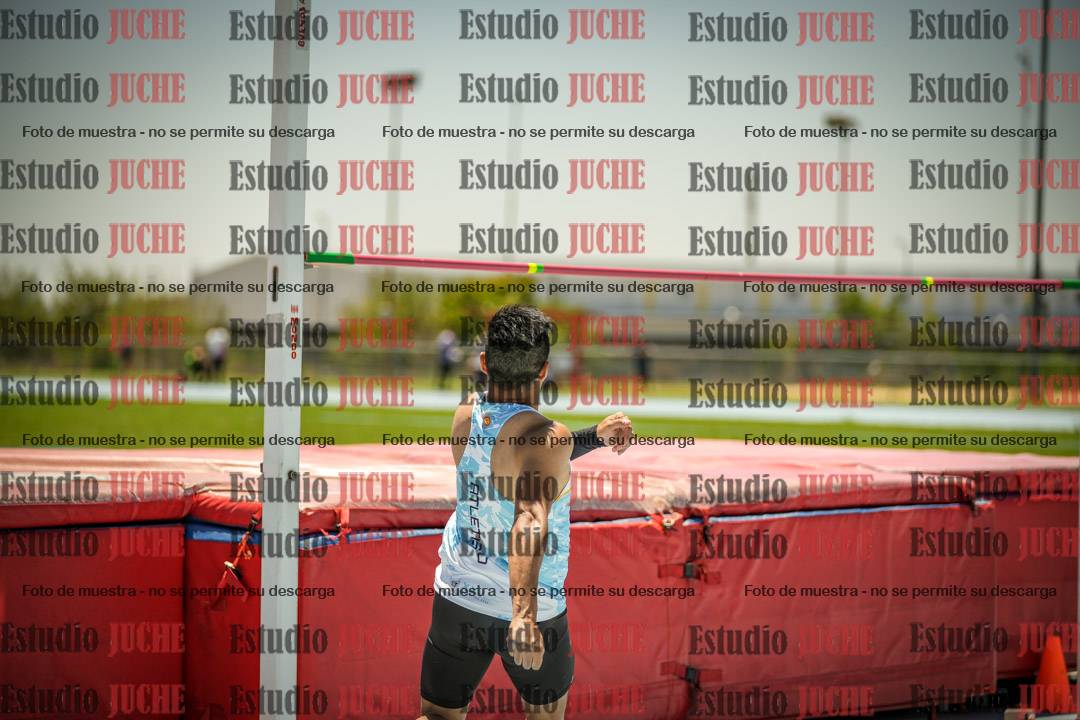 Fotos del salto en alto de varones MASTER - FINAL