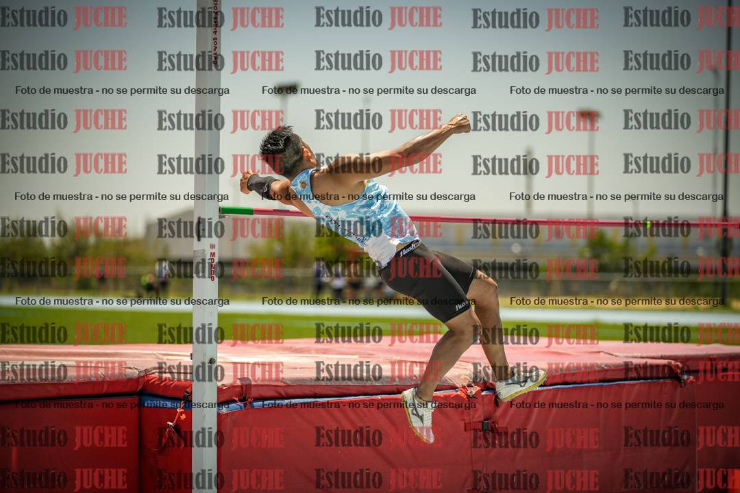 Fotos del salto en alto de varones MASTER - FINAL