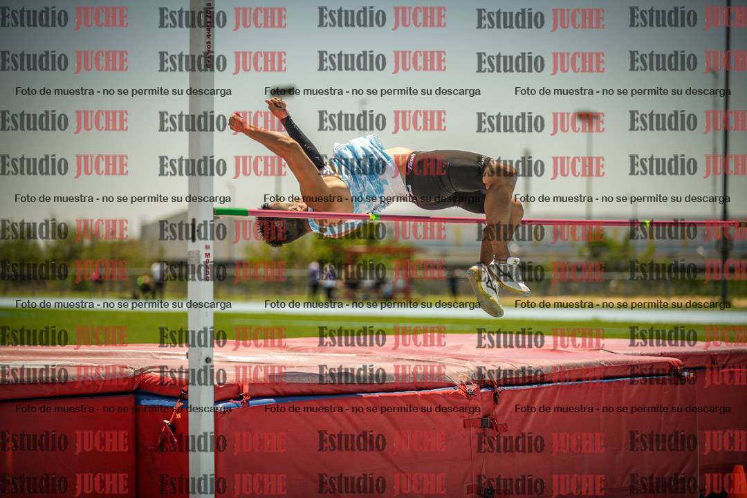 Fotos del salto en alto de varones MASTER - FINAL