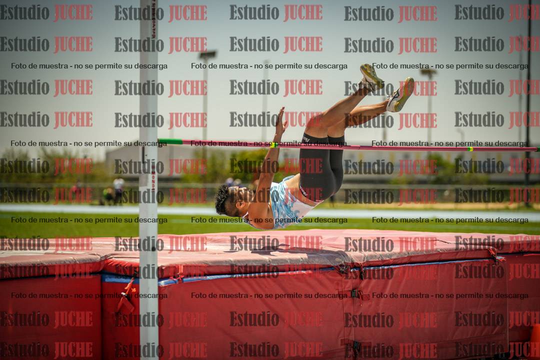 Fotos del salto en alto de varones MASTER - FINAL