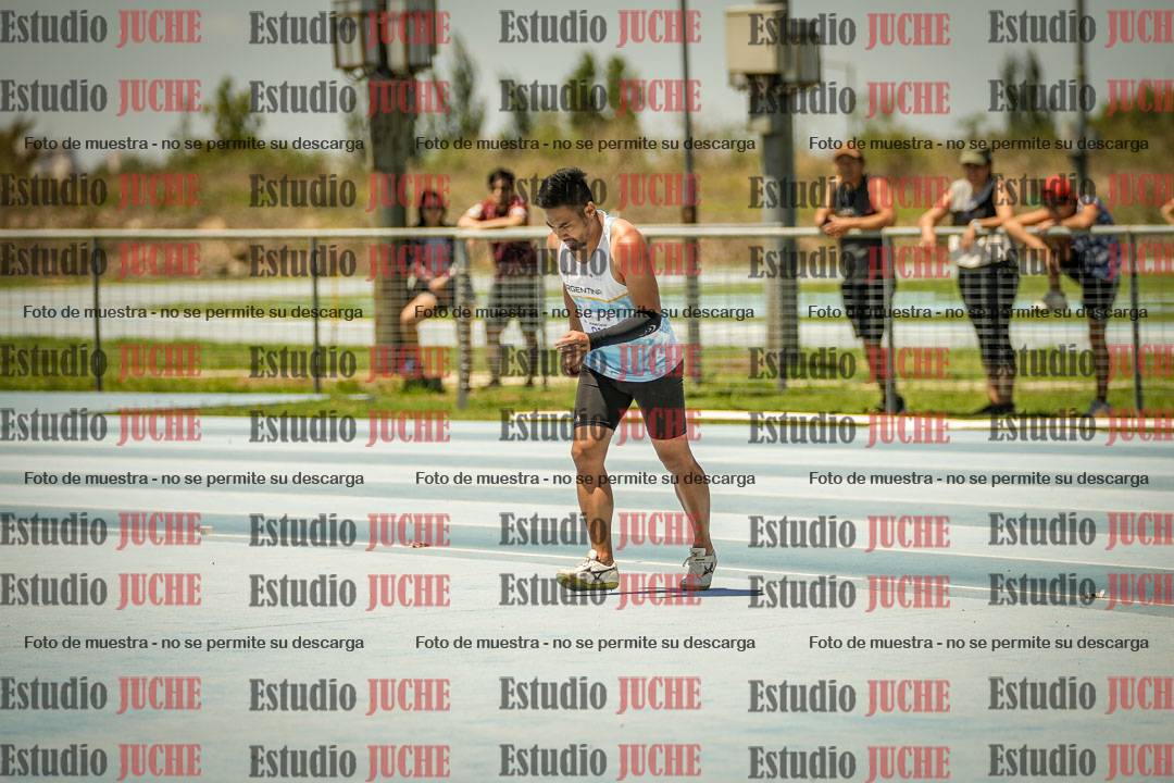 Fotos del salto en alto de varones MASTER - FINAL