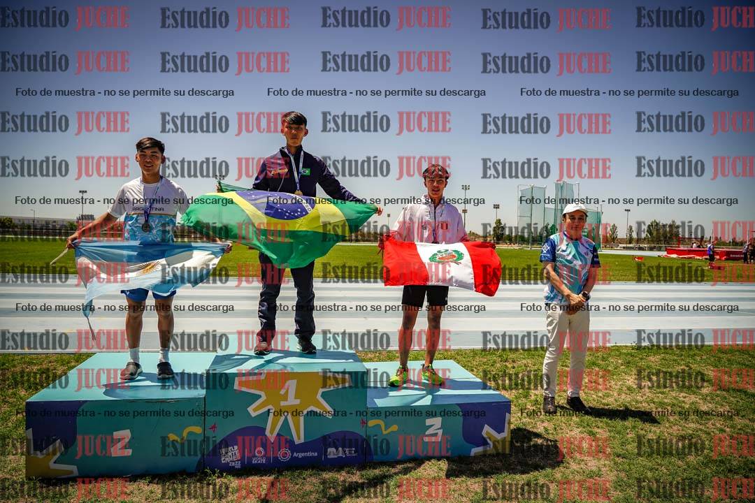 Fotos de algunos podios y extras del torneo