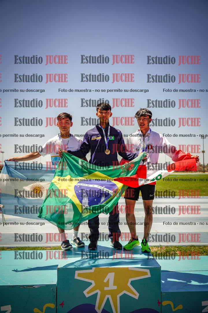 Fotos de algunos podios y extras del torneo
