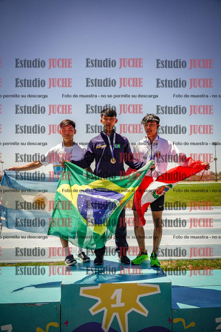 Fotos de algunos podios y extras del torneo