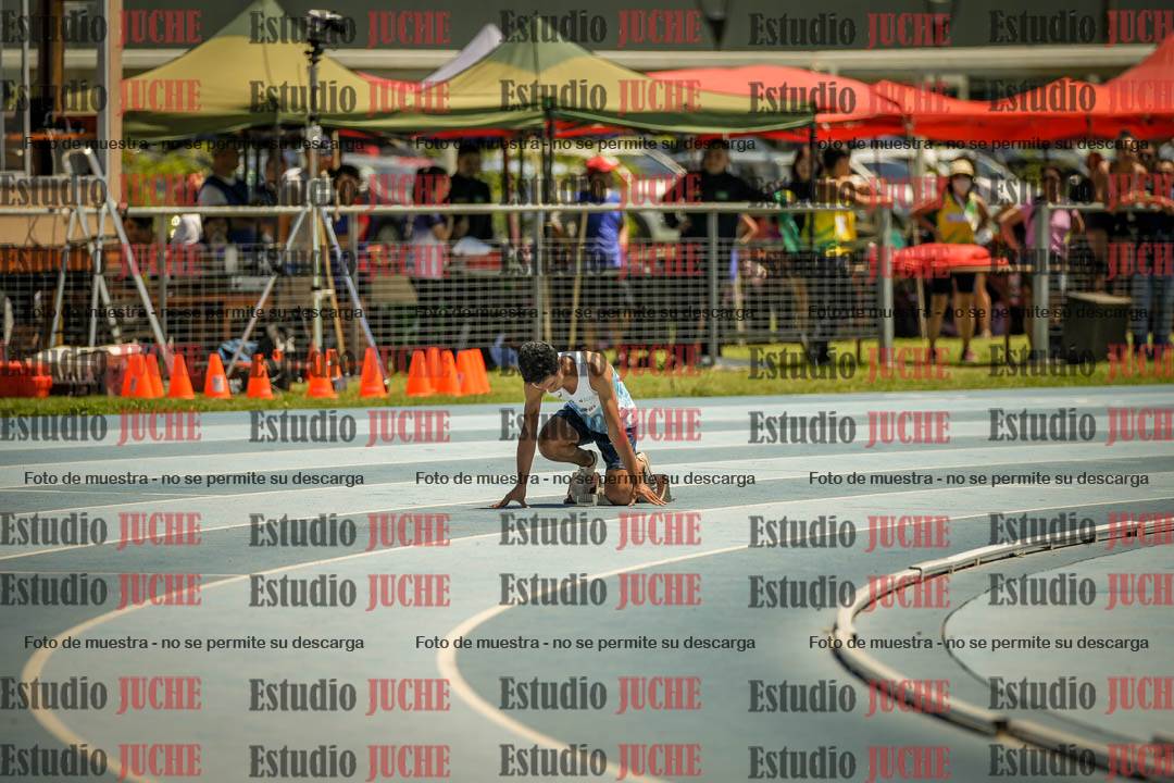 Fotos de los 400mts llanos de varones LIBRE - FINAL