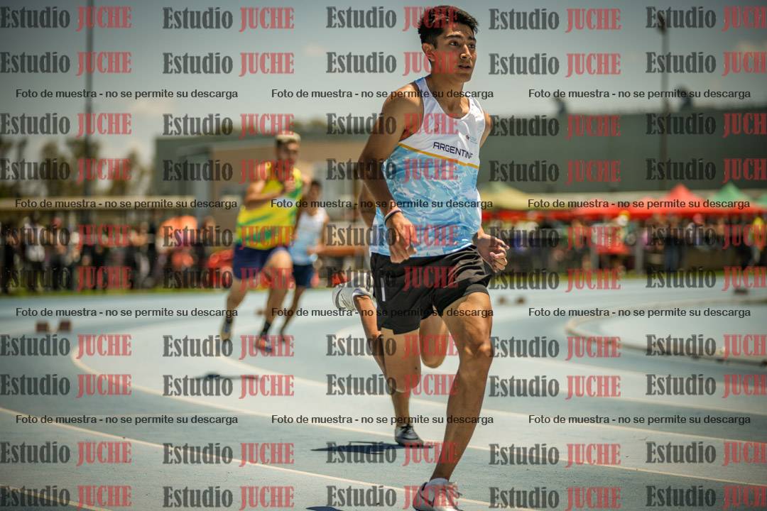 Fotos de los 400mts llanos de varones LIBRE - FINAL