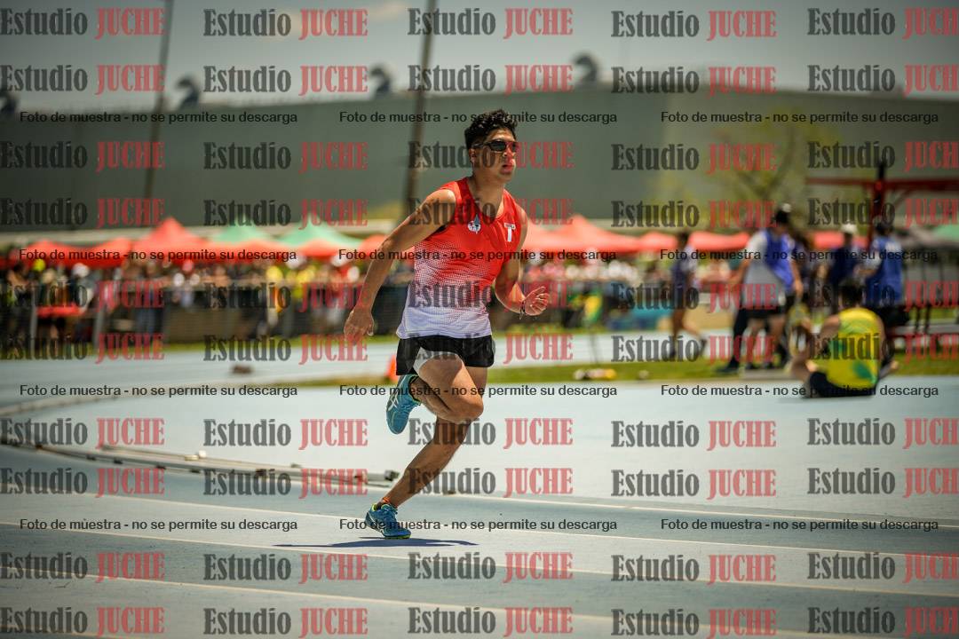 Fotos de los 400mts llanos de varones LIBRE - FINAL