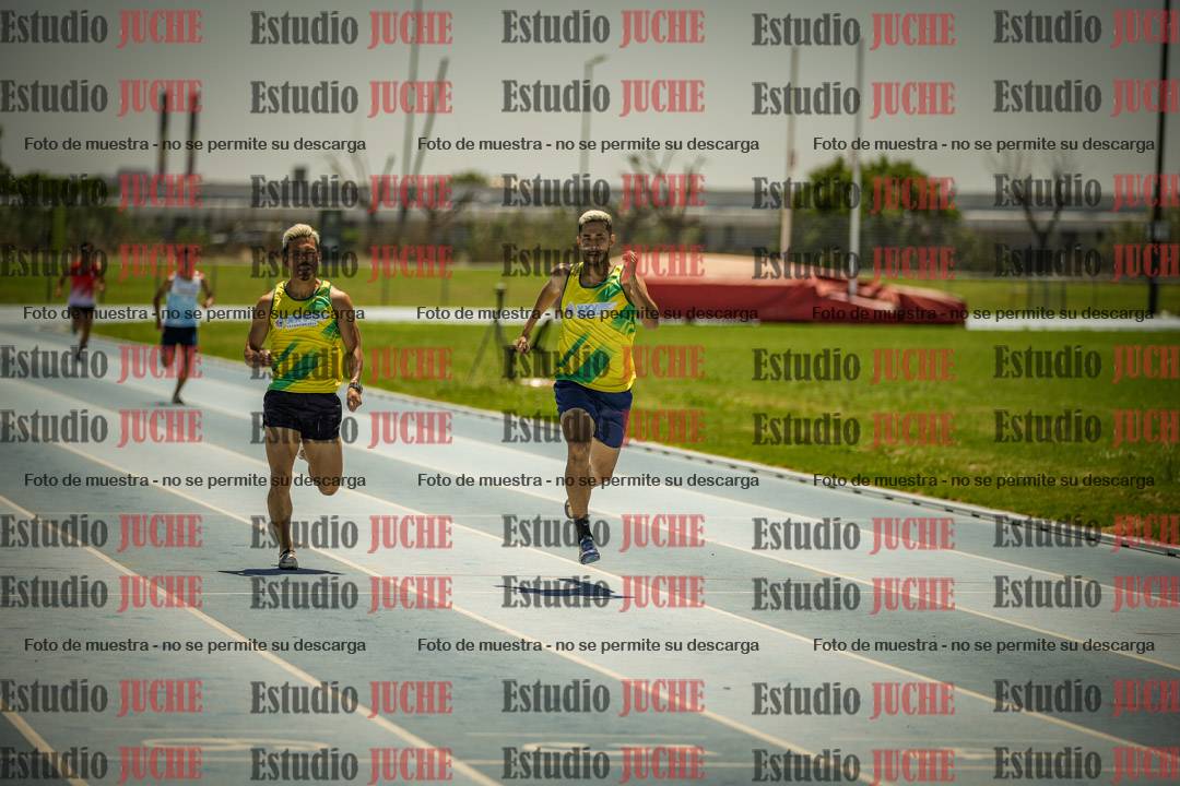 Fotos de los 400mts llanos de varones LIBRE - FINAL