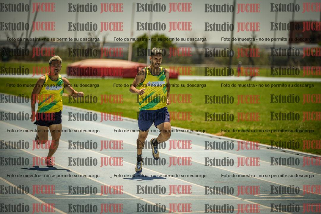 Fotos de los 400mts llanos de varones LIBRE - FINAL