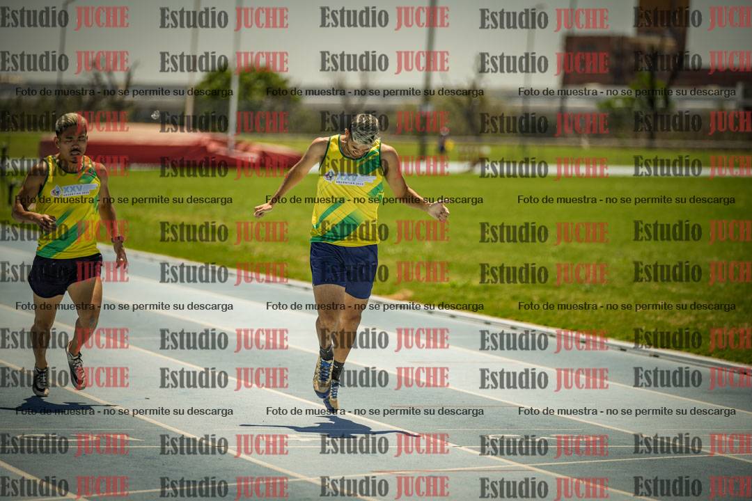 Fotos de los 400mts llanos de varones LIBRE - FINAL