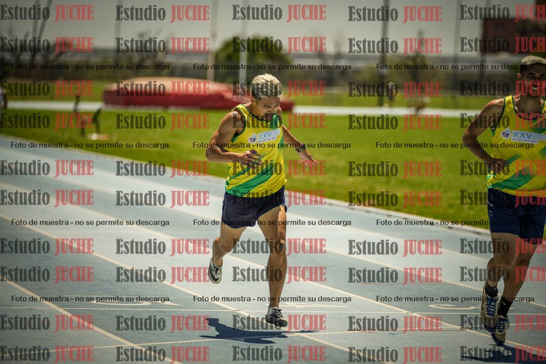 Fotos de los 400mts llanos de varones LIBRE - FINAL
