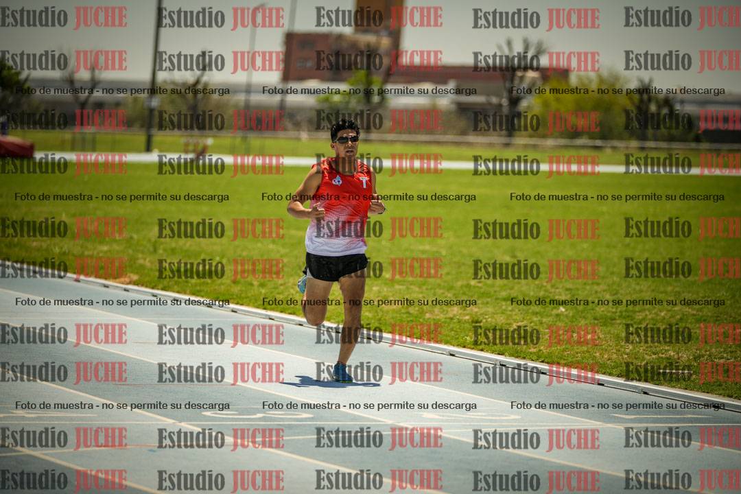 Fotos de los 400mts llanos de varones LIBRE - FINAL