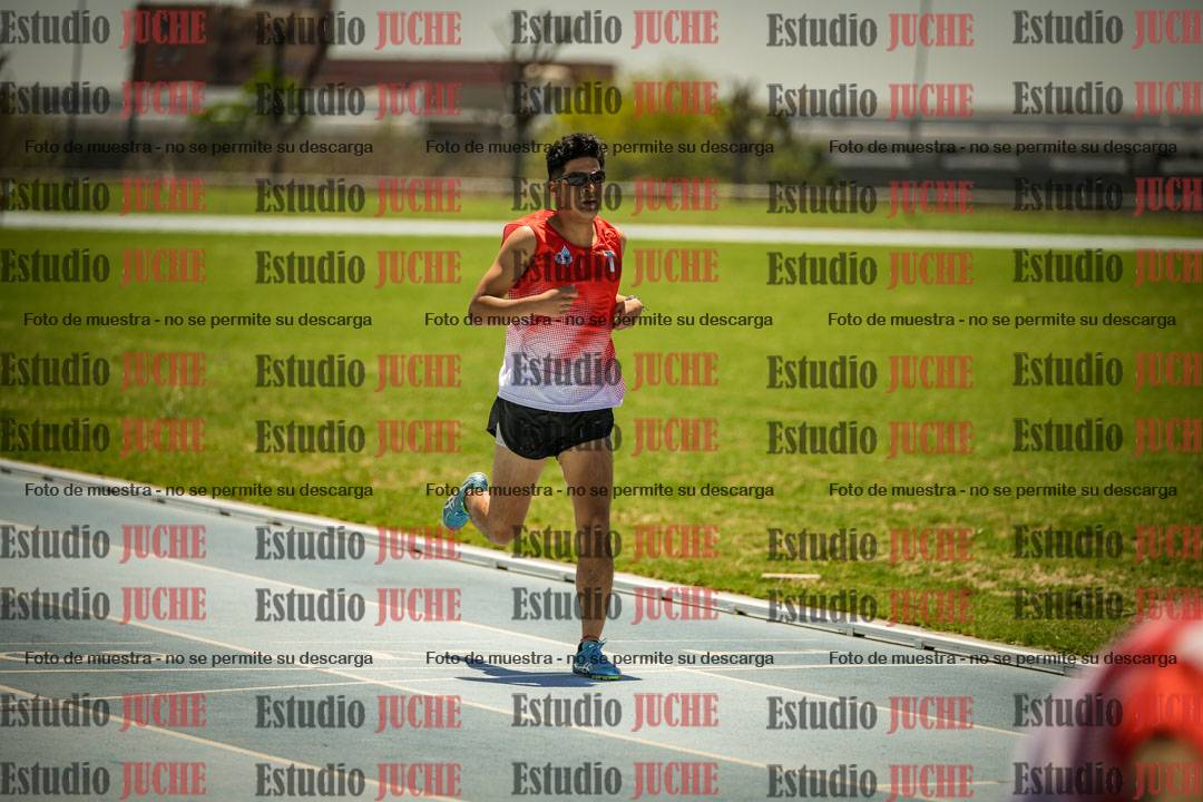 Fotos de los 400mts llanos de varones LIBRE - FINAL