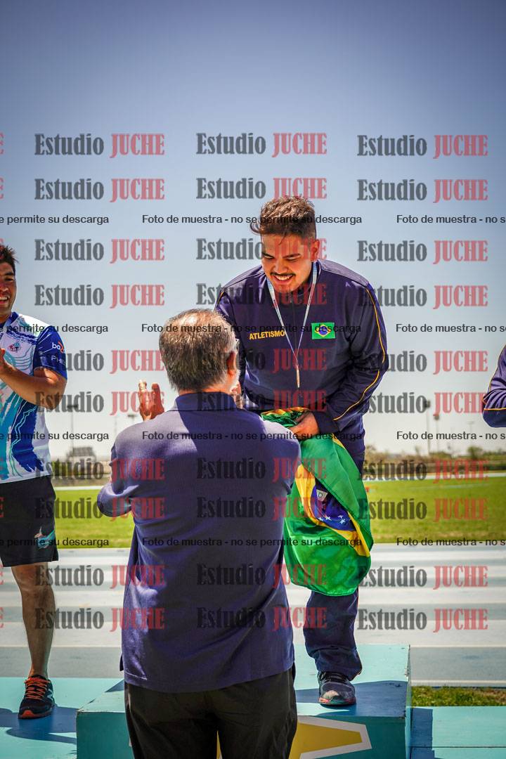 Fotos de algunos podios y extras del torneo