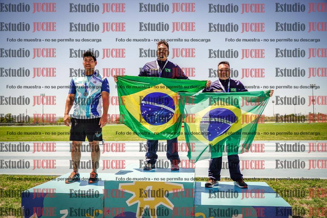 Fotos de algunos podios y extras del torneo