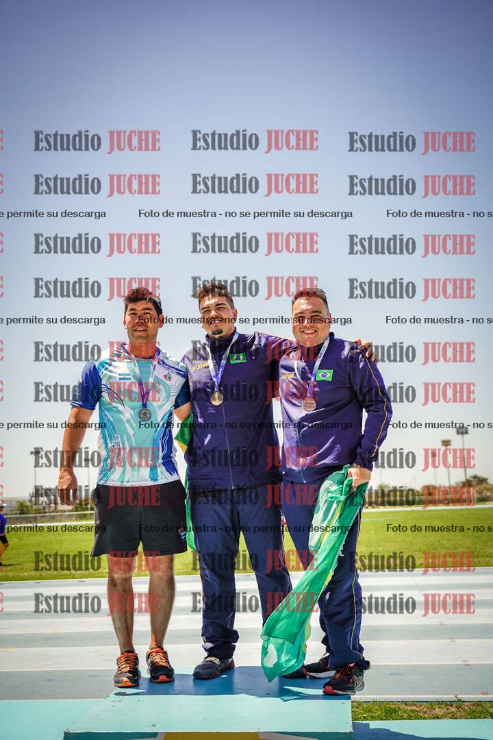 Fotos de algunos podios y extras del torneo