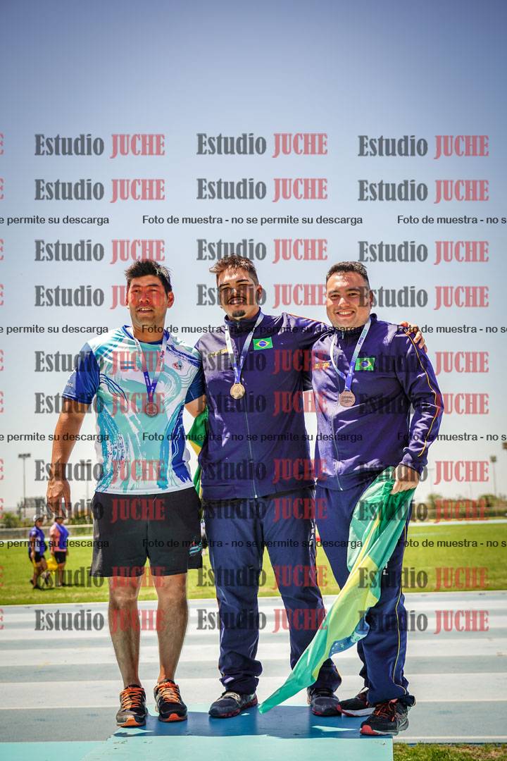Fotos de algunos podios y extras del torneo