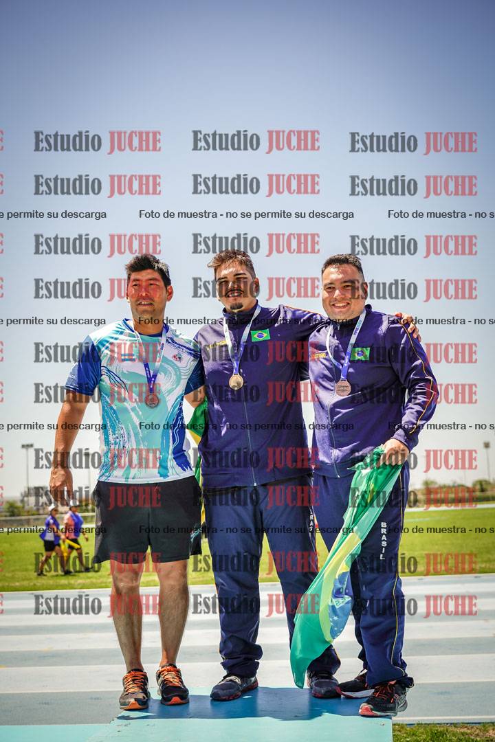 Fotos de algunos podios y extras del torneo