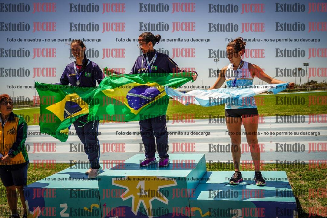 Fotos de algunos podios y extras del torneo