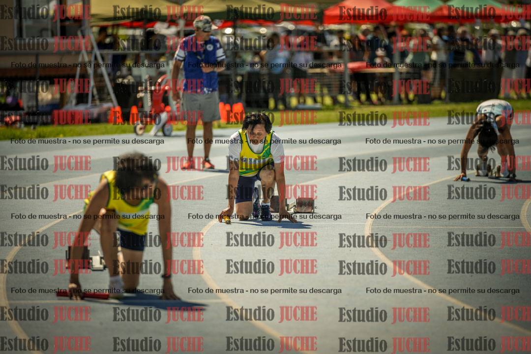 Fotos de las Postas 4x100mts de mujeres MASTER (35/45 - 50/60) - FINAL