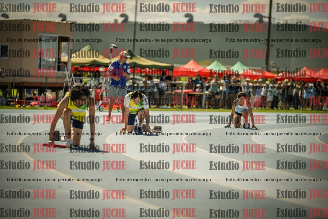 Fotos de las Postas 4x100mts de mujeres MASTER (35/45 - 50/60) - FINAL