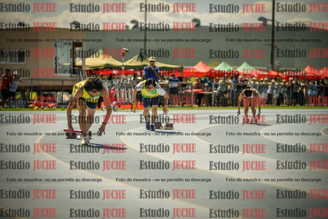 Fotos de las Postas 4x100mts de mujeres MASTER (35/45 - 50/60) - FINAL
