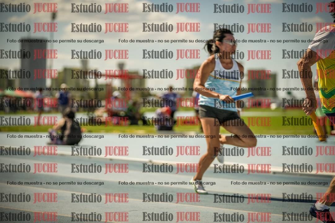 Fotos de las Postas 4x100mts de mujeres MASTER (35/45 - 50/60) - FINAL