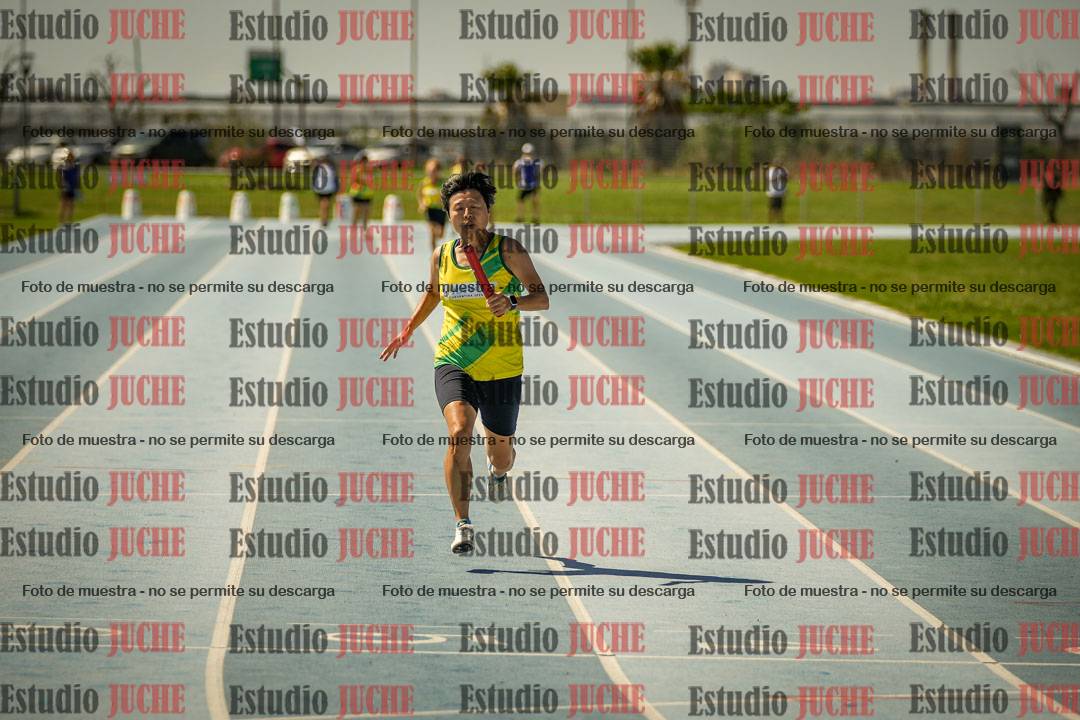 Fotos de las Postas 4x100mts de mujeres MASTER (35/45 - 50/60) - FINAL