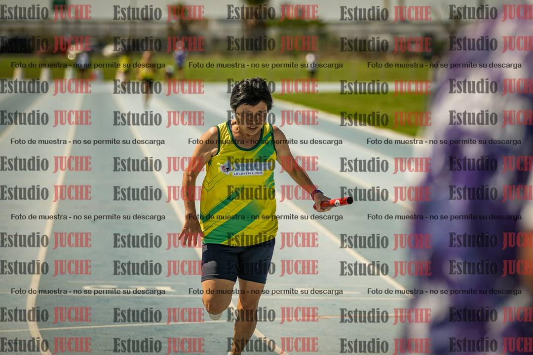 Fotos de las Postas 4x100mts de mujeres MASTER (35/45 - 50/60) - FINAL