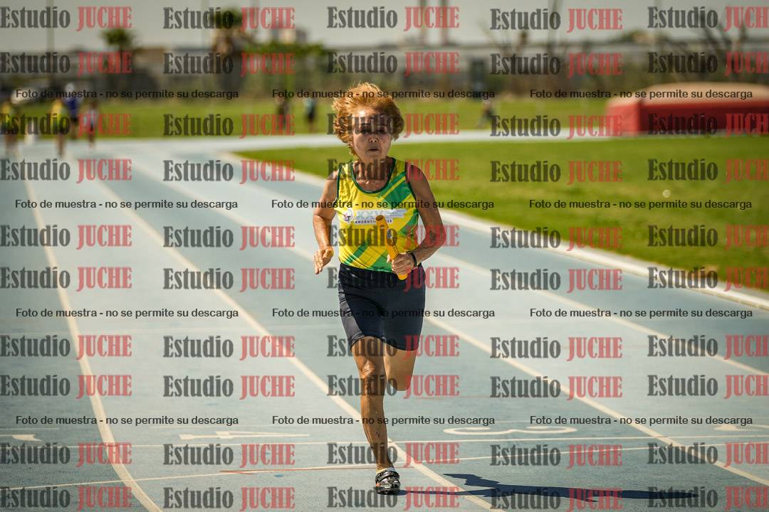 Fotos de las Postas 4x100mts de mujeres MASTER (35/45 - 50/60) - FINAL