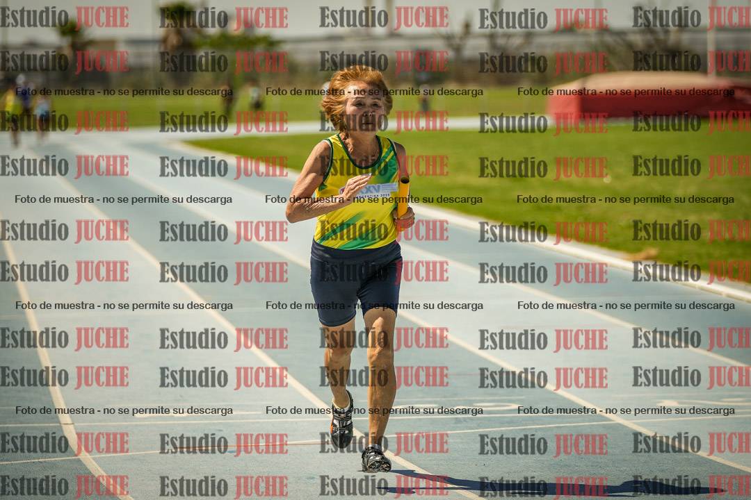 Fotos de las Postas 4x100mts de mujeres MASTER (35/45 - 50/60) - FINAL
