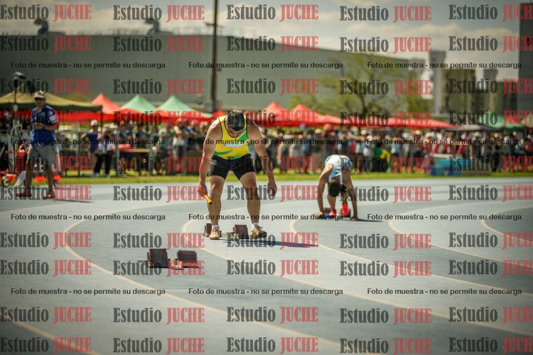 Fotos de las Postas 4x100mts de varones MASTER (35/45) - FINAL