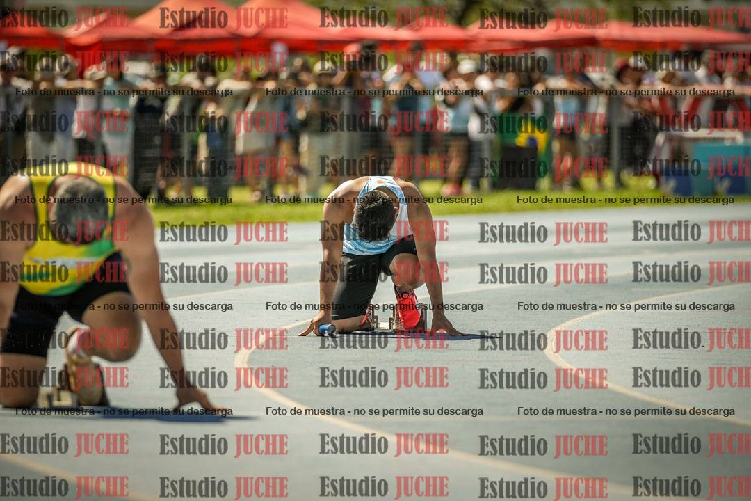 Fotos de las Postas 4x100mts de varones MASTER (35/45) - FINAL