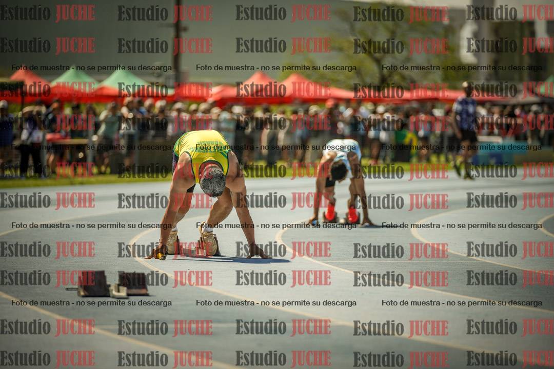 Fotos de las Postas 4x100mts de varones MASTER (35/45) - FINAL
