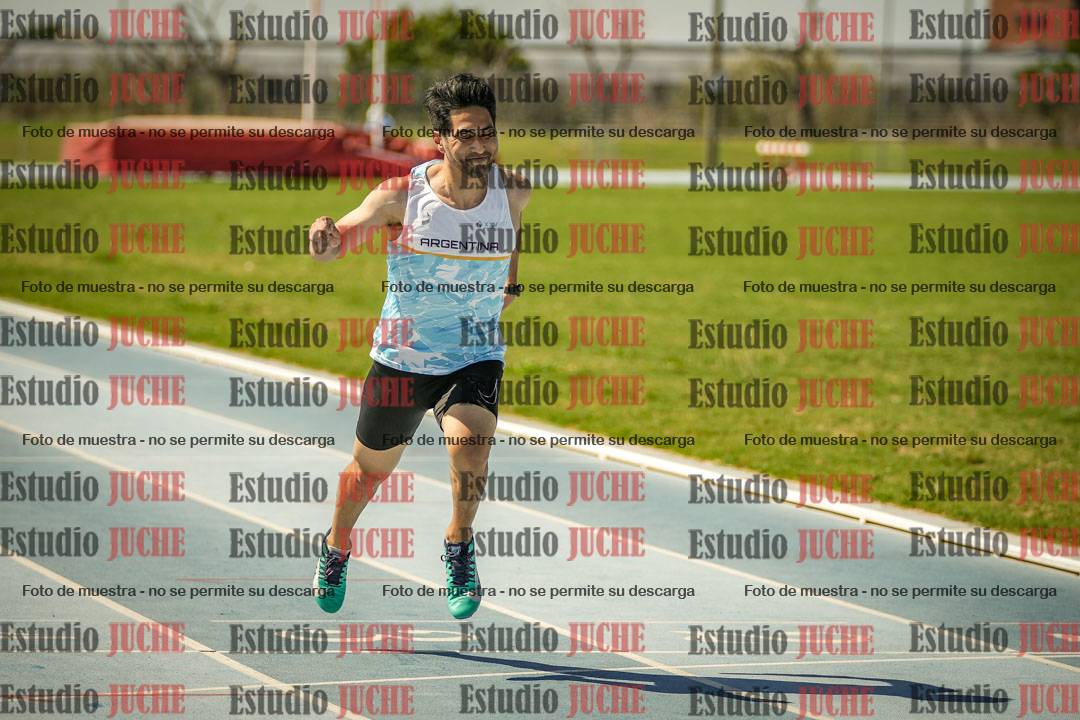 Fotos de las Postas 4x100mts de varones MASTER (35/45) - FINAL