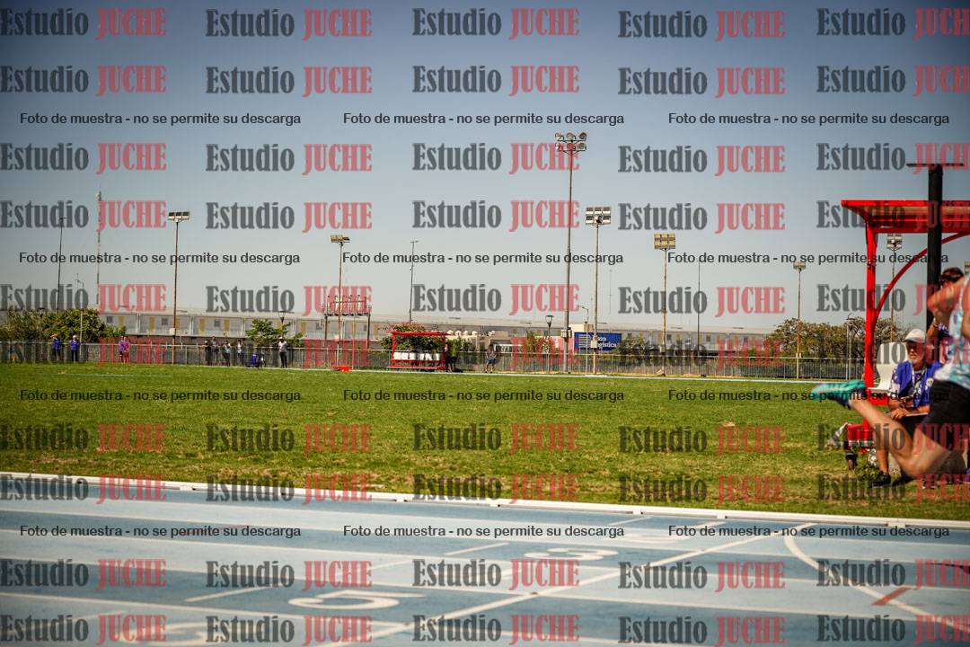 Fotos de las Postas 4x100mts de varones MASTER (35/45) - FINAL