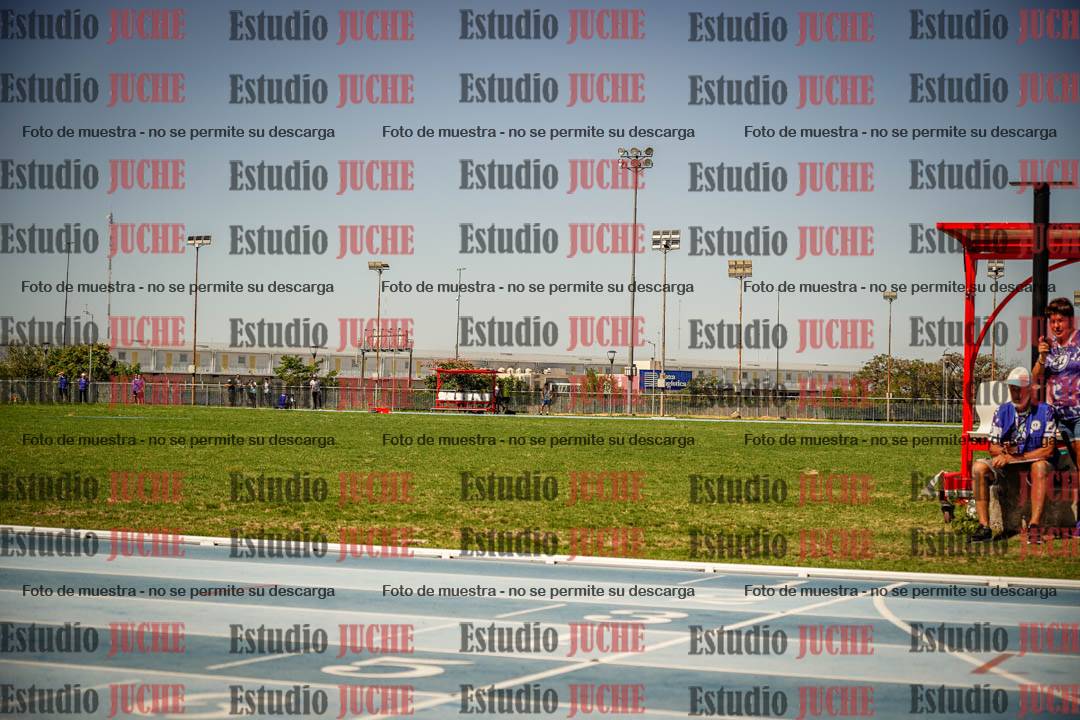 Fotos de las Postas 4x100mts de varones MASTER (35/45) - FINAL