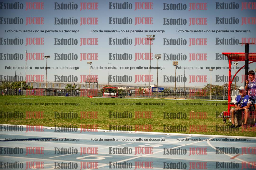Fotos de las Postas 4x100mts de varones MASTER (35/45) - FINAL