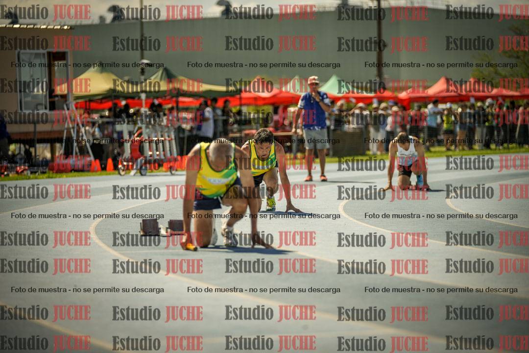 Fotos de las Postas 4x100mts de varones MASTER (50/60) - FINAL