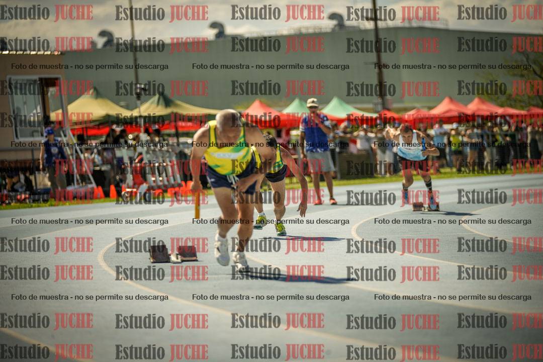 Fotos de las Postas 4x100mts de varones MASTER (50/60) - FINAL