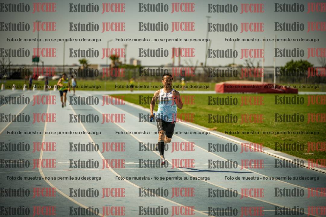 Fotos de las Postas 4x100mts de varones MASTER (50/60) - FINAL