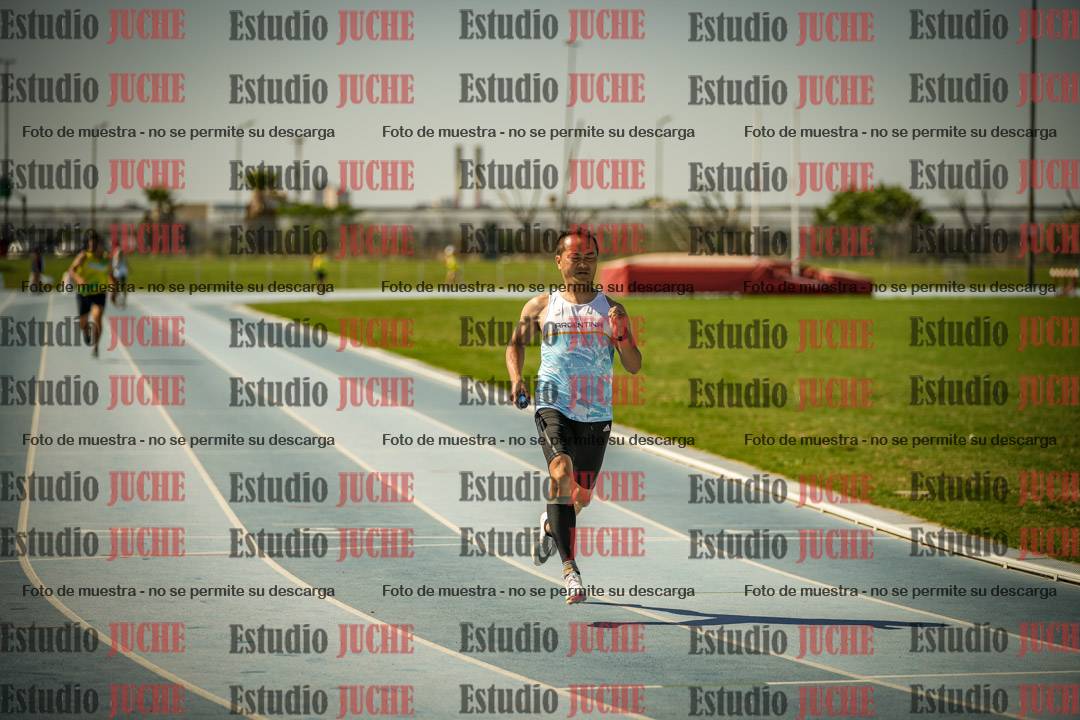 Fotos de las Postas 4x100mts de varones MASTER (50/60) - FINAL