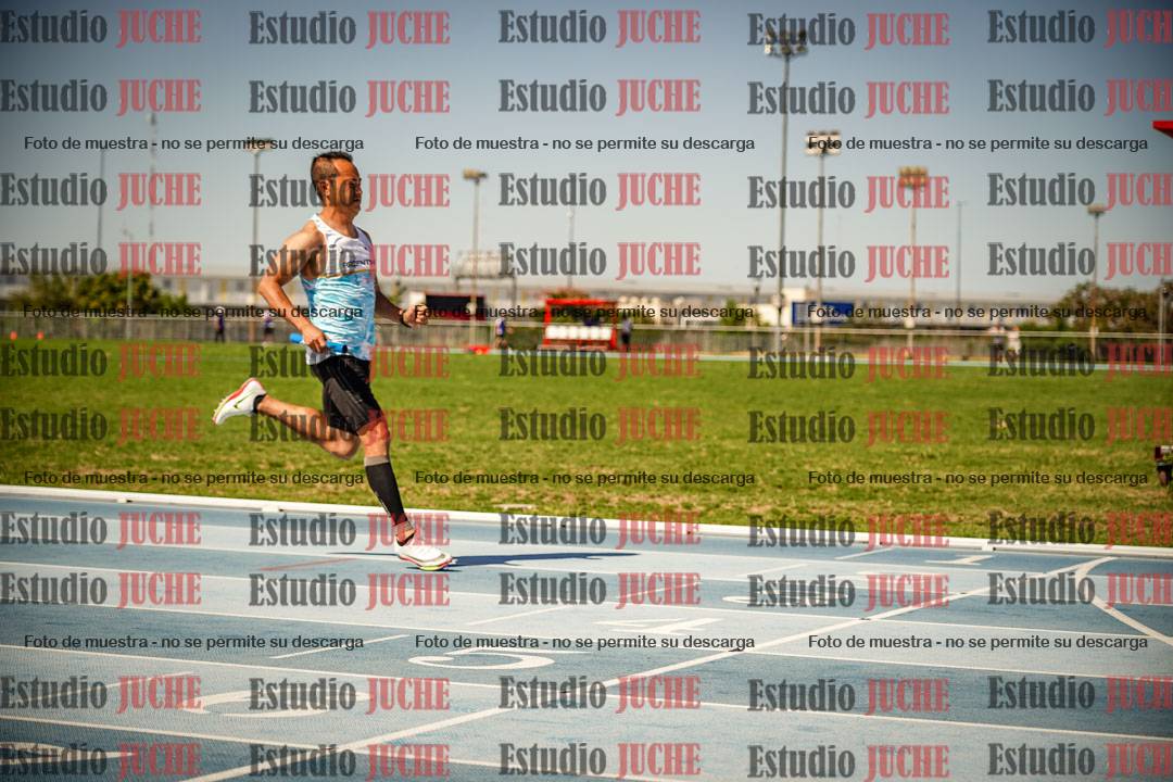 Fotos de las Postas 4x100mts de varones MASTER (50/60) - FINAL