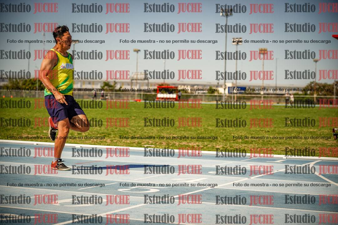Fotos de las Postas 4x100mts de varones MASTER (50/60) - FINAL