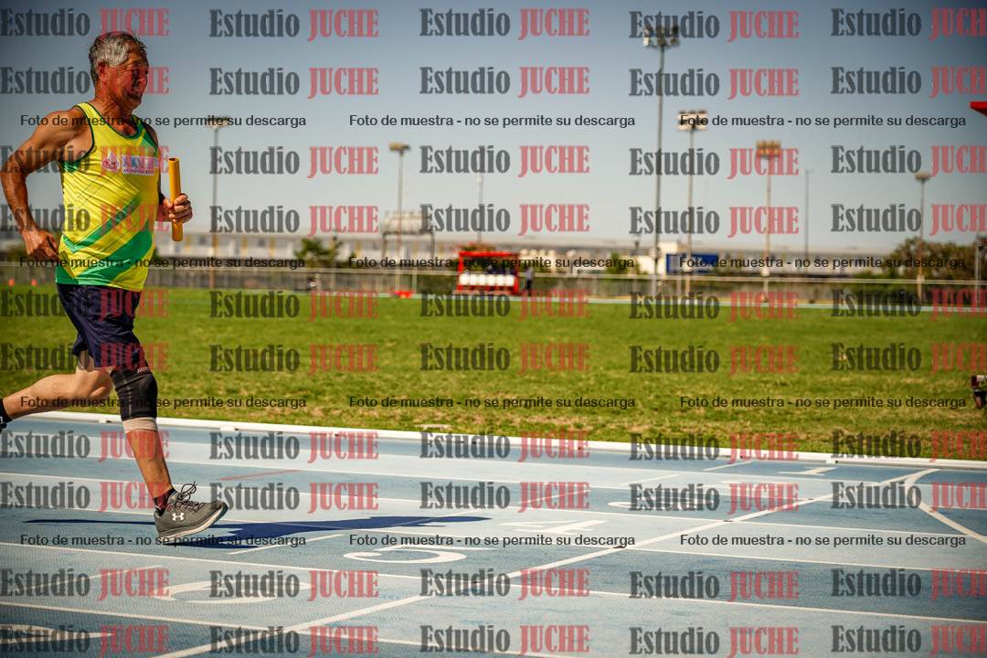 Fotos de las Postas 4x100mts de varones MASTER (50/60) - FINAL