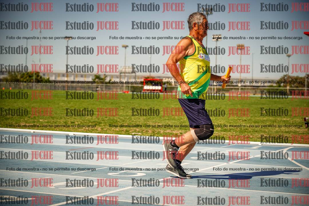 Fotos de las Postas 4x100mts de varones MASTER (50/60) - FINAL