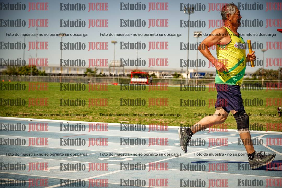 Fotos de las Postas 4x100mts de varones MASTER (50/60) - FINAL