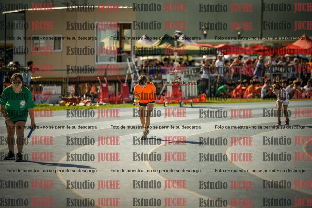 Fotos de las Postas 4x100mts de niñas y niños ROJO (Promocional TAIN) - FINAL