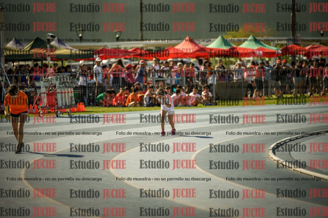 Fotos de las Postas 4x100mts de niñas y niños ROJO (Promocional TAIN) - FINAL
